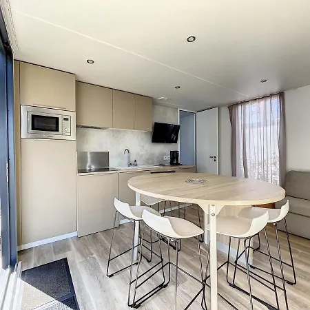 Mobil-home Jullouville, 4 Pieces, 6 Personnes - Fr-1-361a-52 Hébergement de vacances Jullouville