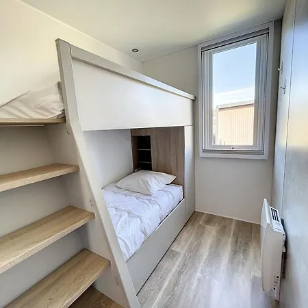 Hébergement de vacances Mobil-home Jullouville, 4 Pieces, 6 Personnes - Fr-1-361a-52 *